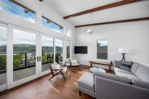 Hawks Perch - New Downtown Modern, Panoramic View - Image 2