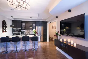 **Luxury 2BD Suite/Sauna** - Image 3