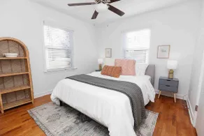 BNB by 18th for 5 Guests w/ Kitchen - Close to MSU - Image 2