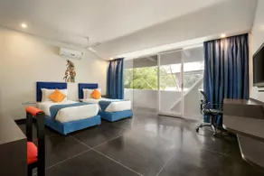 Deluxe Fully Furnished Apartment, - Image 4