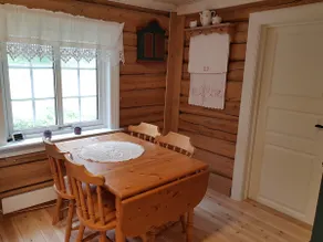 Charming log cabin - Image 5