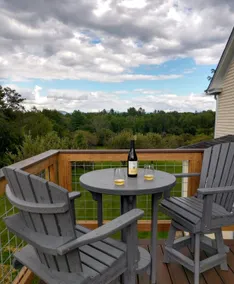 Home Suite Home in Cornwall, Minutes from Midd! - Image 2
