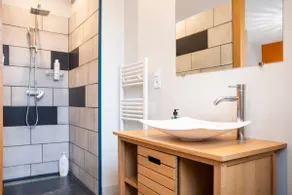 55 m² bright · heart of Caen & Vaugueux - Image 4