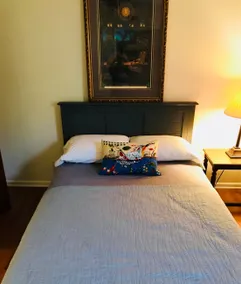 Homey & Cozy Efficiency/Parking/Close 2 Everything - Image 3