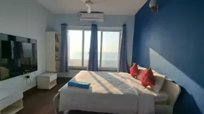 exotic beach view , wifi, carpark, kitchen, TV - Image 4