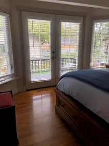 Main Floor Bungalow, close to Rockyview Hospital - Image 4