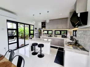 Cheerful 3 bedroom house with pool - Image 2