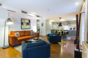 LUXURY IN MALASAÑA - Image 3