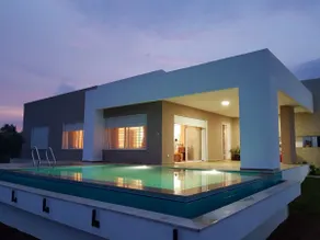 Luxurious country villa with private pool - Image 4