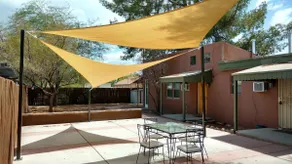 Cute Bungalow 1 Mile from U of A - Image 4