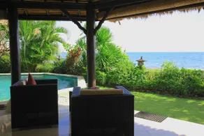 Bundar - Superb beachfront villa with pool and staff! - Image 4