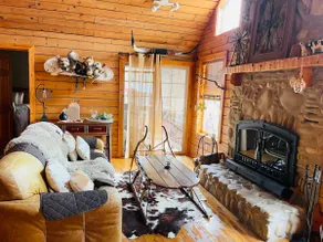 Private Smoky Mountain Escape Hot Tub & Fireplace - Image 4