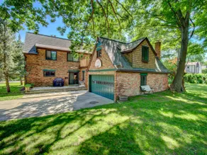 Mott Park Carriage House - Image 3