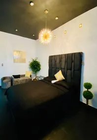 Pasavento - Modern Black Suite - Image 2