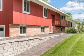 Modern And Spacious Berkshires Retreat 5 bdrm 3 bath - Image 3