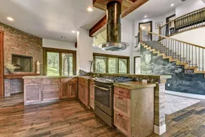 Creekside Gathering Spot + Event Retreat - Image 4