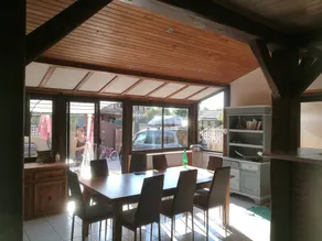Family home with hot tub - Image 4