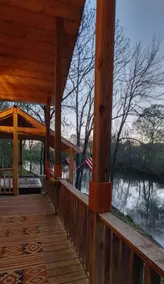 CreekView Cabin Retreat secluded w/ Jacuzzi - Image 3