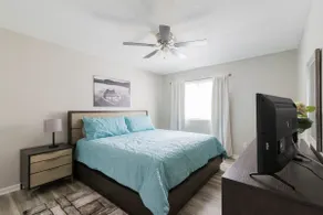 * King Size Bed * | Sød Condo i Rock Hill - Image 5