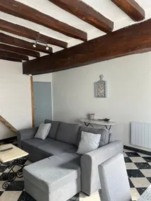 Stunning 2 bedroom townhouse in pretty village - Image 5