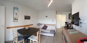 apartment with calm and relaxation - Image 3
