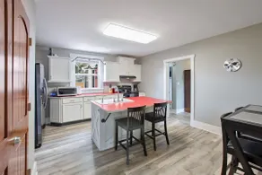 Large home with character .5 Miles to downtown - Image 3