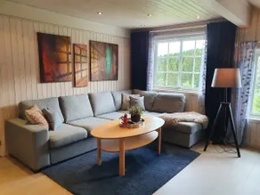 Big and spacious apartment located on a farm - Image 2