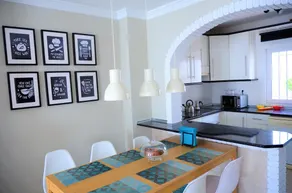 Luxury townhouse in Benalmádena with ocean views - Image 5
