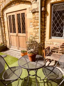 Over The Arches, Chipping Campden - Image 5