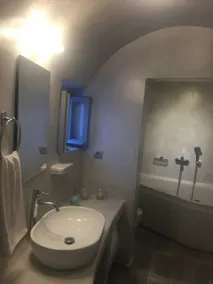 Katerina Rousou Cave House - Image 5