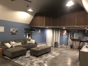 Renovated barn with a bar - Image 2