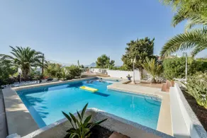 Villa Esmeralda - Image 2
