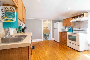 Cozy Southampton Beach House - Pets Welcome - Image 4