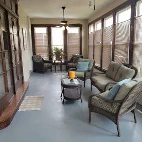 Historic Manor minutes from St. Louis! - Image 3