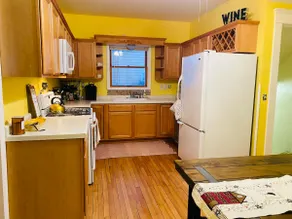 5 bdrm/sleeps12 Lakeside Getaway  - Image 5