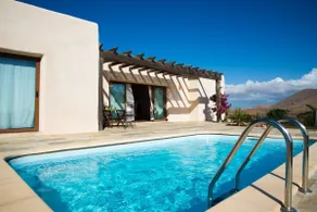 Villa Upupa - awesome villa in La Oliva with huge garden and private pool - Image 2