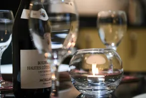 Luxury Ground Floor Apartment with Parking in Central Bath - Image 5