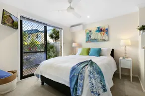 200m to beach, pet-friendly, tropical courtyard in Buddina - perfect for couples. - Image 2