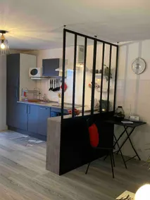Charming accommodation with terrace - Image 4