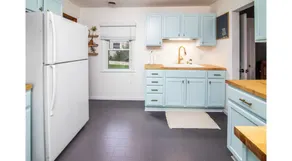 Cozy Magnolia Style 2-Bedroom Home with Loft - Image 3