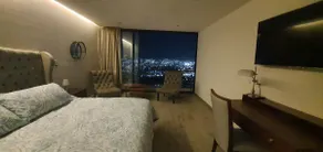 Beautiful, Spacious, Spectacular View! - Image 4