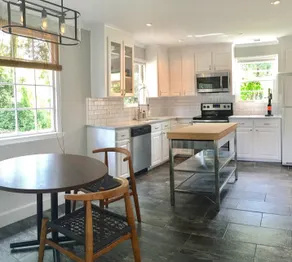 Exceptional Heathwood Gem Near USC & Fort Jackson! - Image 5