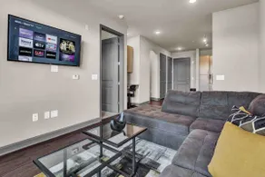 Relaxing Home-like 1bd Rooftop with City View - Image 3