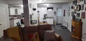 Spacious and quiet 1 bedroom basement appartment. Large quiet apartment of one bedroom. - Image 2