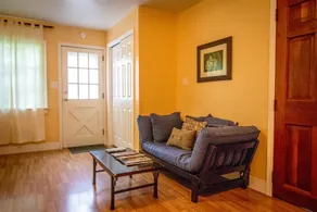 Studio Apt. in Wine/Brewery Country/on 151 - Image 3