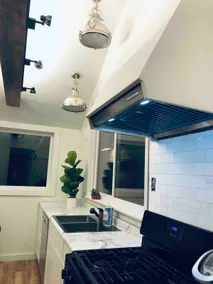 Modern North Beach Getaway - Image 3