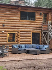 Amazing Rustic Log Cabin w/stream - Image 3