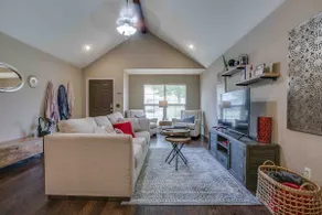 Chic Shack - Image 2