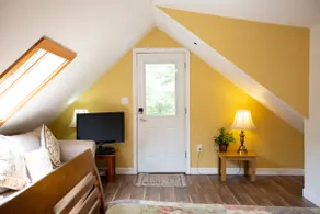 Rural Litchfield County Apartment Goshen CT - Image 5