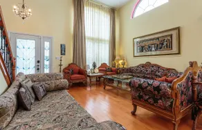 Stunning home for 8 in Naperville! Smart TV'S - Image 3